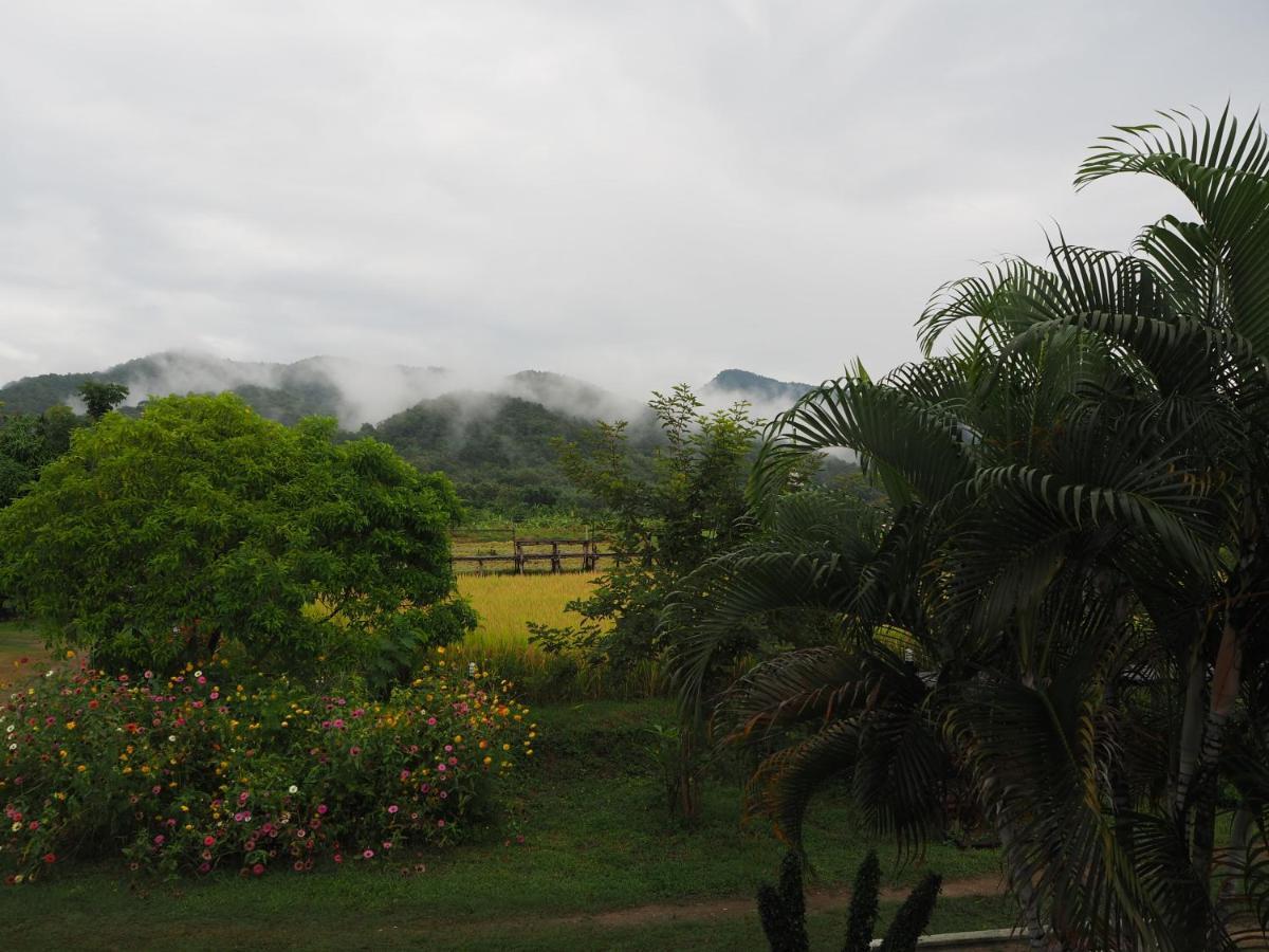Bantaphan Homestay Nan Exterior foto